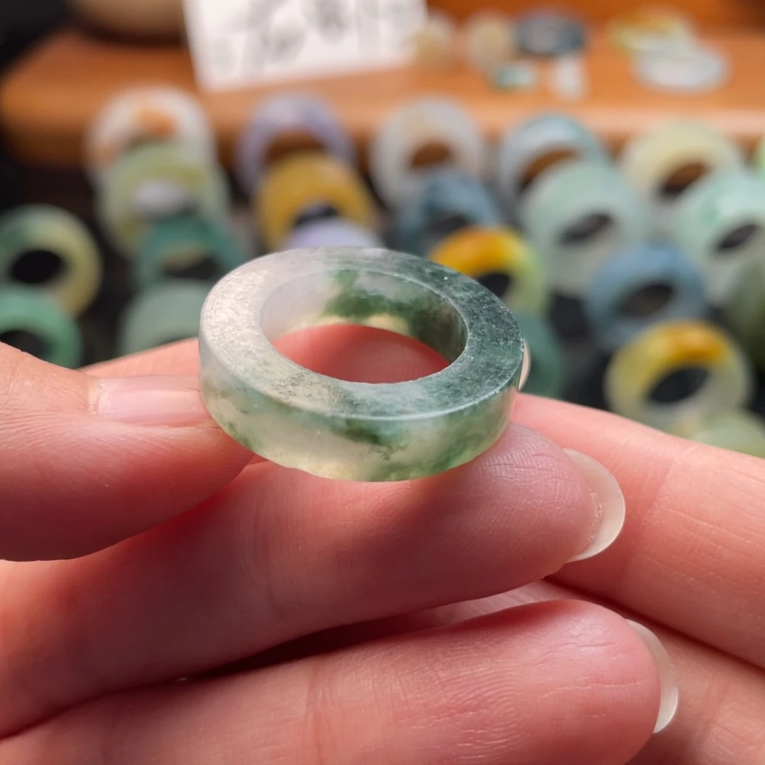 未镶嵌定制翡翠戒指