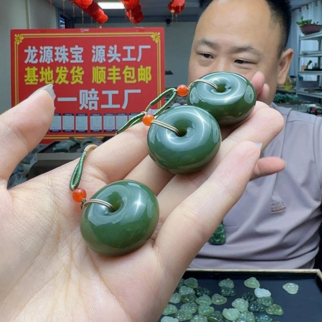 未镶嵌和田玉耳饰