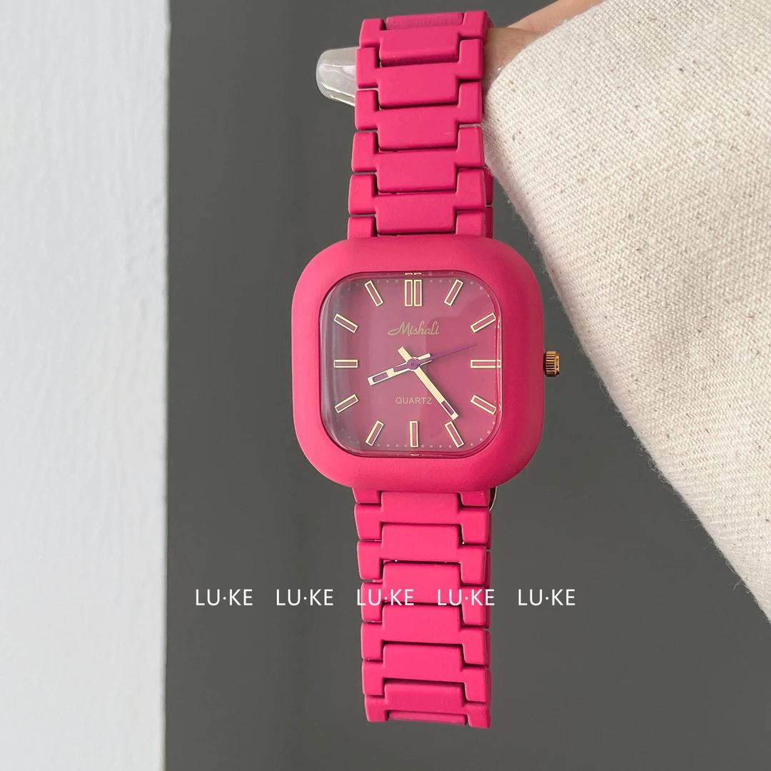 LUKE路可火龙果色方形大表盘钢带女款小众轻奢通勤百搭显白手表女