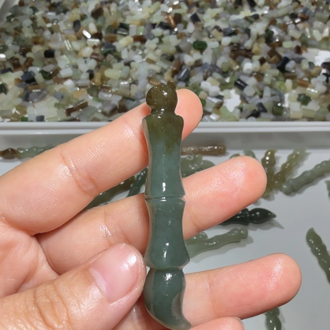 和田玉未镶嵌珠宝奇石