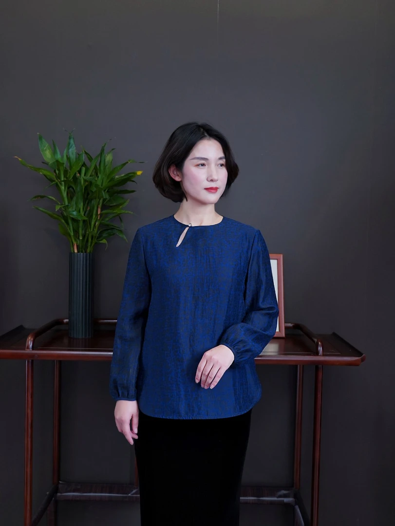 【京华苏艺】2025年秋季新款桑蚕丝新中式精品龟缎上衣-68598