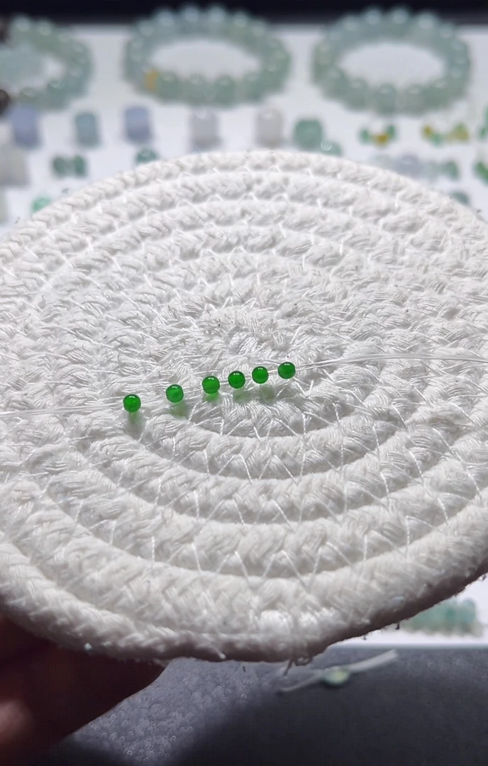 天然缅甸A货翡翠6颗卡3mm