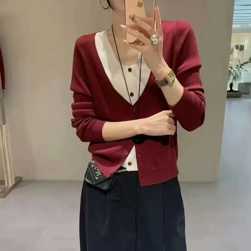 早秋新款假两件针织开衫女短款超细羊毛v领宽松长袖拼色宽松外套