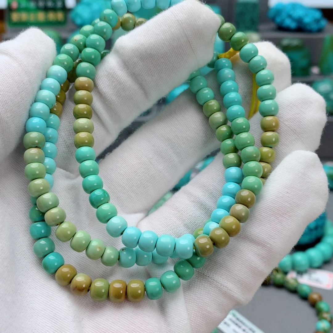 绿松石颈饰未镶嵌