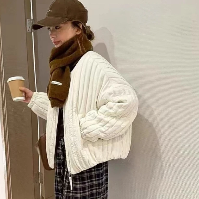 爆款圆领休闲加厚短款棒球服外套女2025秋装新款时尚显瘦开衫上衣
