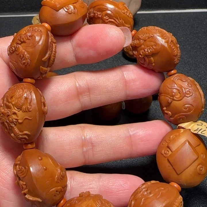 橄榄核手串龙生九子