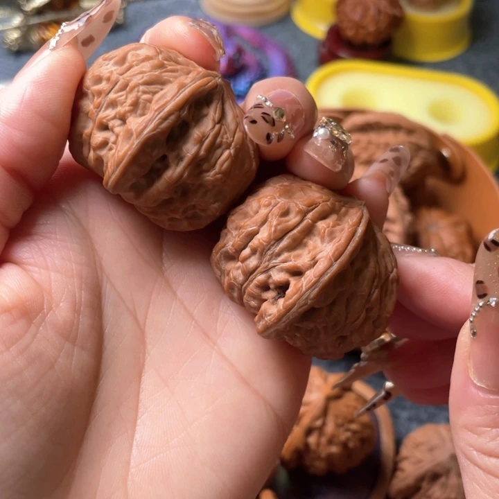 文玩核桃把件闪*磨盘