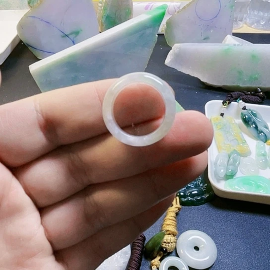 未镶嵌挂件翡翠翡翠