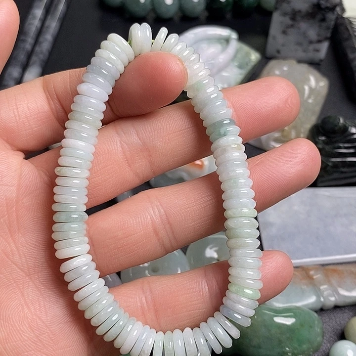 翡翠未镶嵌颈饰天然翡翠17