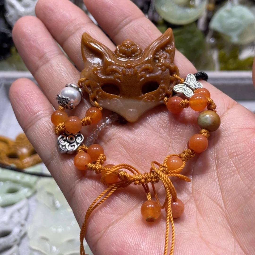 【闪购商品】蛇纹石玉颈饰未镶嵌小****?66手牌