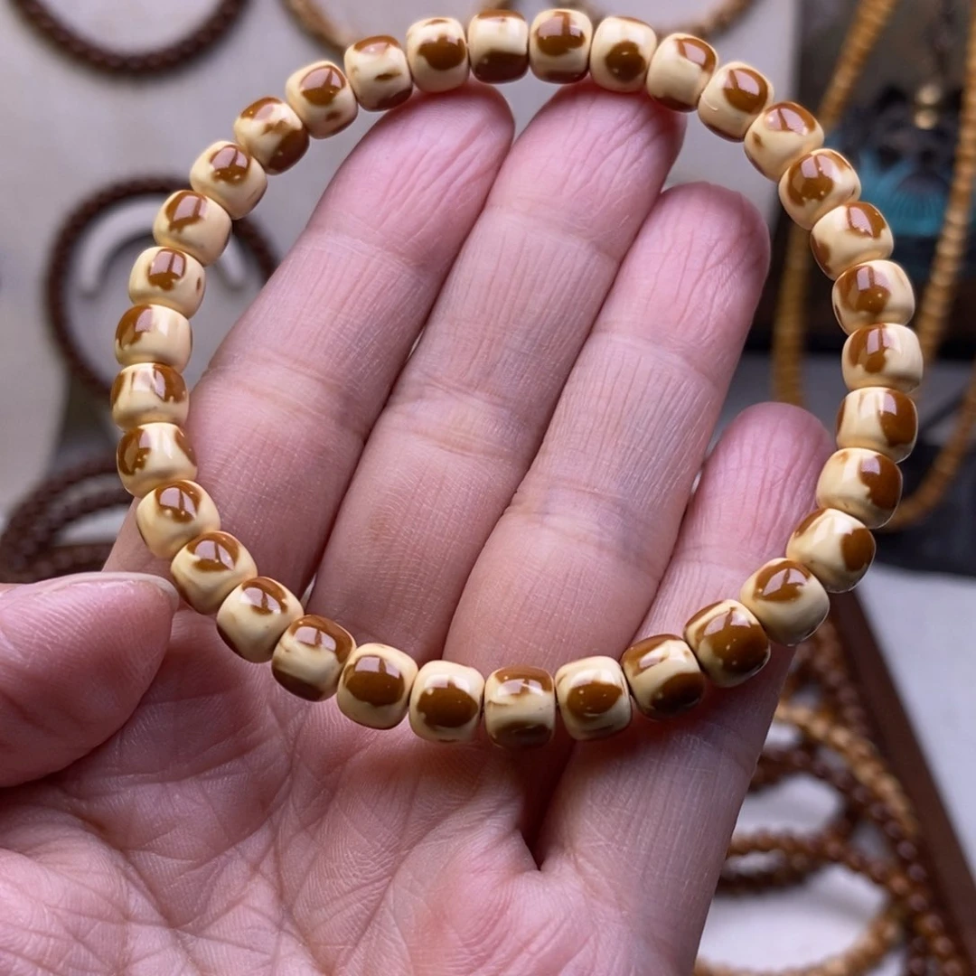 手串紫金鼠t****.精工鼠尖纯肉花皮76精品