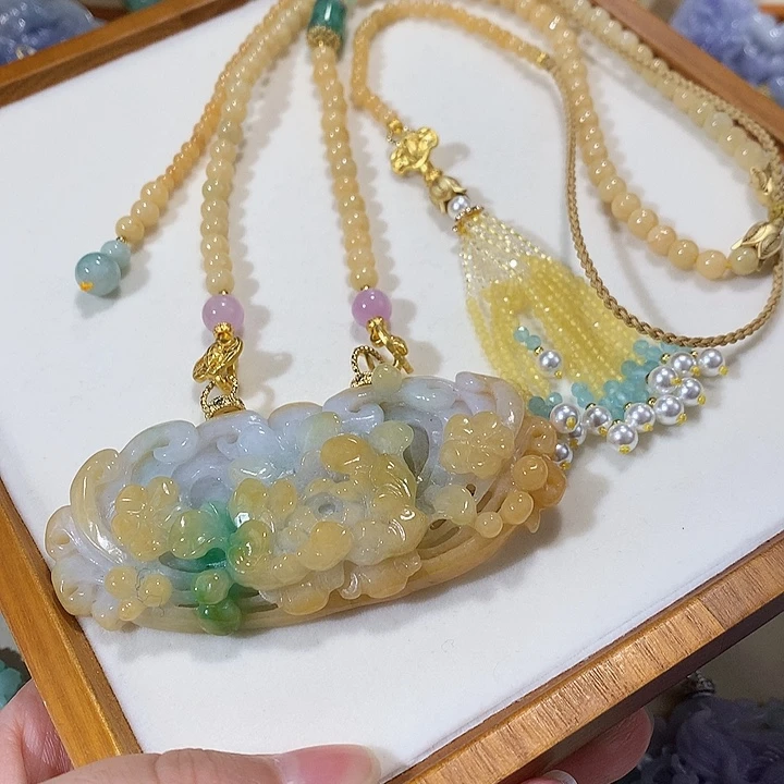翡翠未镶嵌颈饰翡翠吊坠