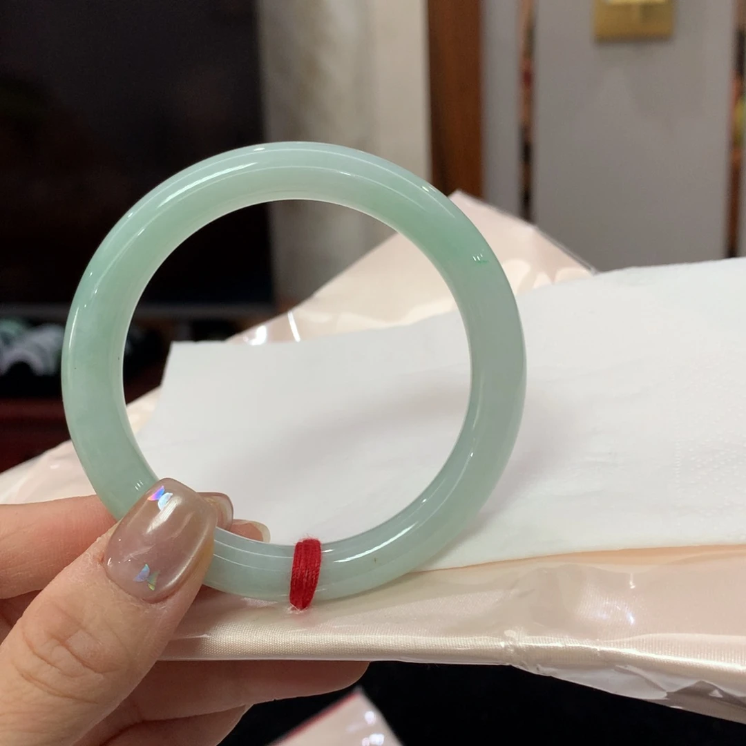 未镶嵌手镯翡翠L***•完美者慎拍 圈口55.8