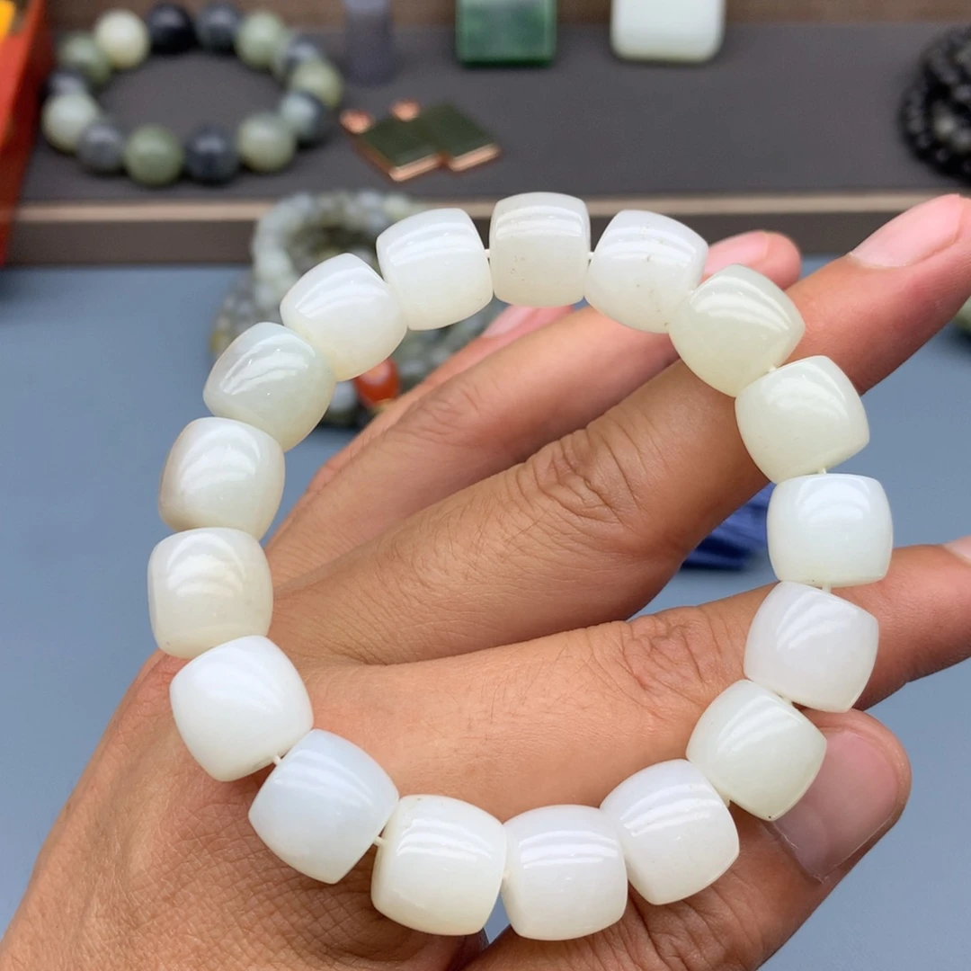 手链未镶嵌和田玉