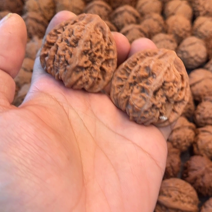 大***面文玩核桃吊坠四座楼