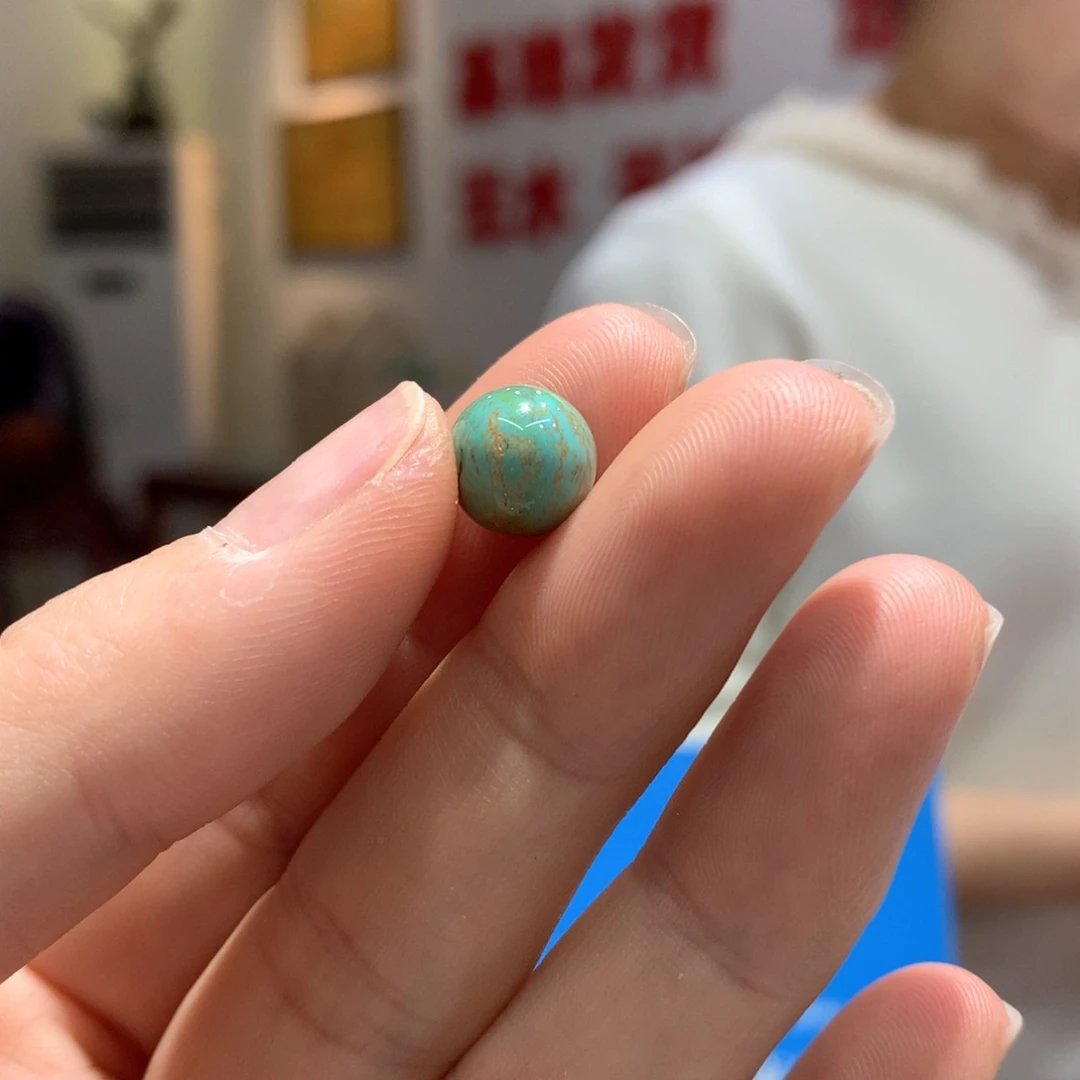 绿松石配饰未镶嵌