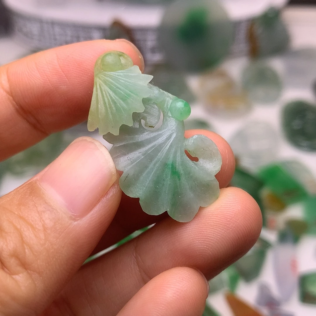 定制翡翠未镶嵌天然翡翠定制