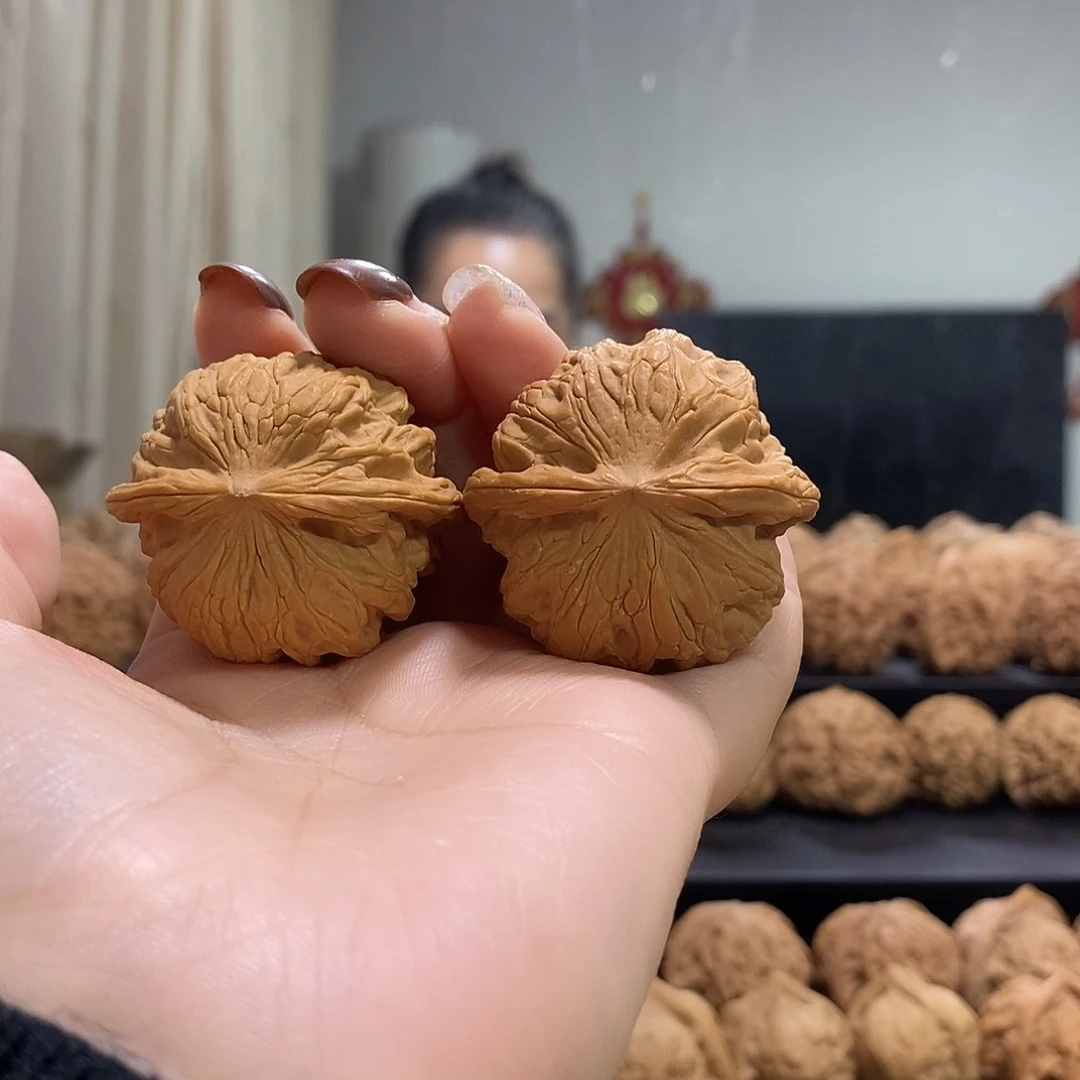 把件文玩核桃39刘老四有水尖