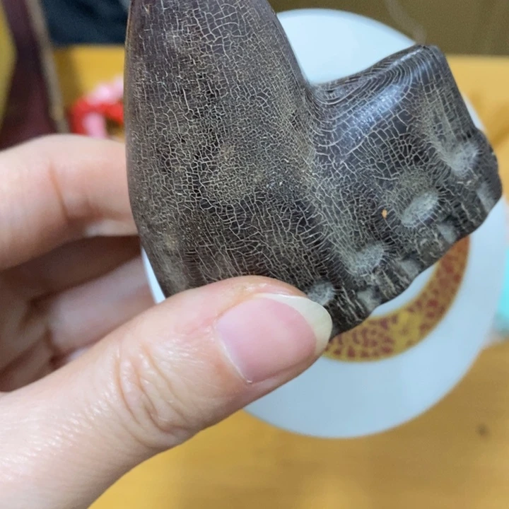 瓷片哈中古工艺品一件