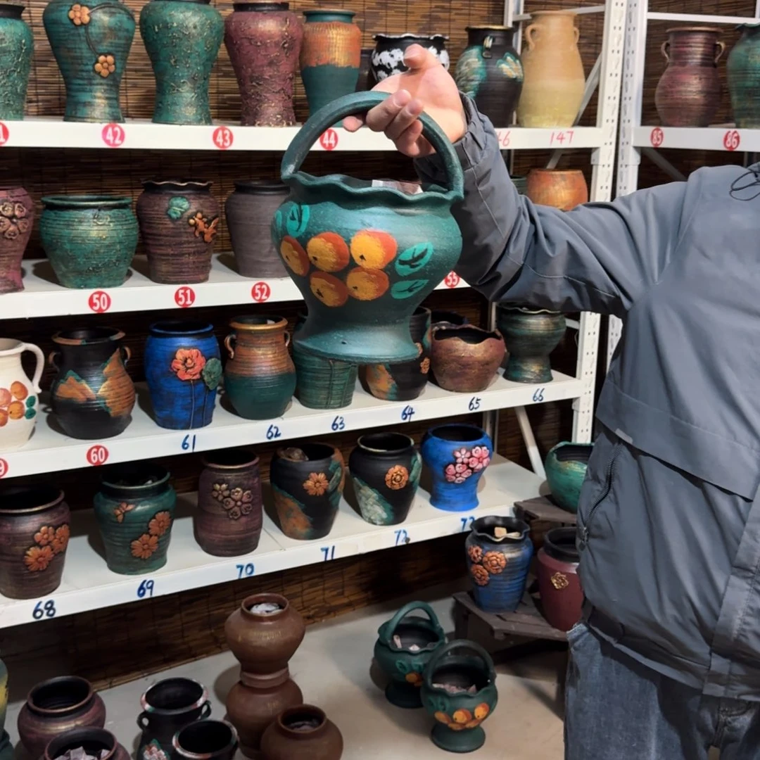 红陶红陶浮雕花盆炸炸炸