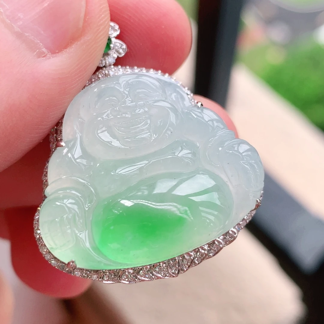 翡翠18K金镶嵌项链