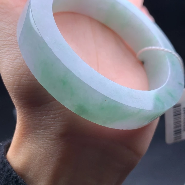 未镶嵌翡翠手镯定制翡翠