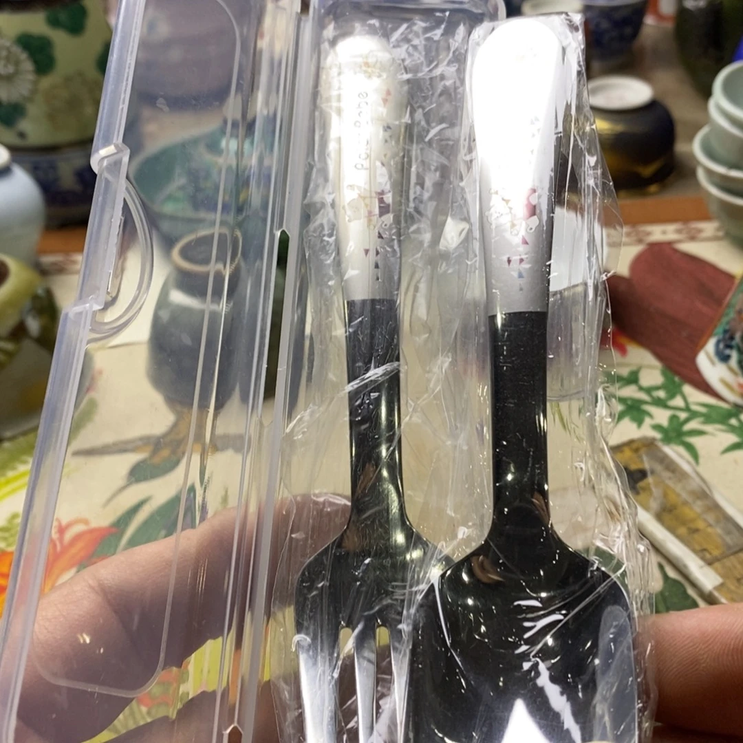 瓷片是的呀哈哈是这样哈哈不错了
