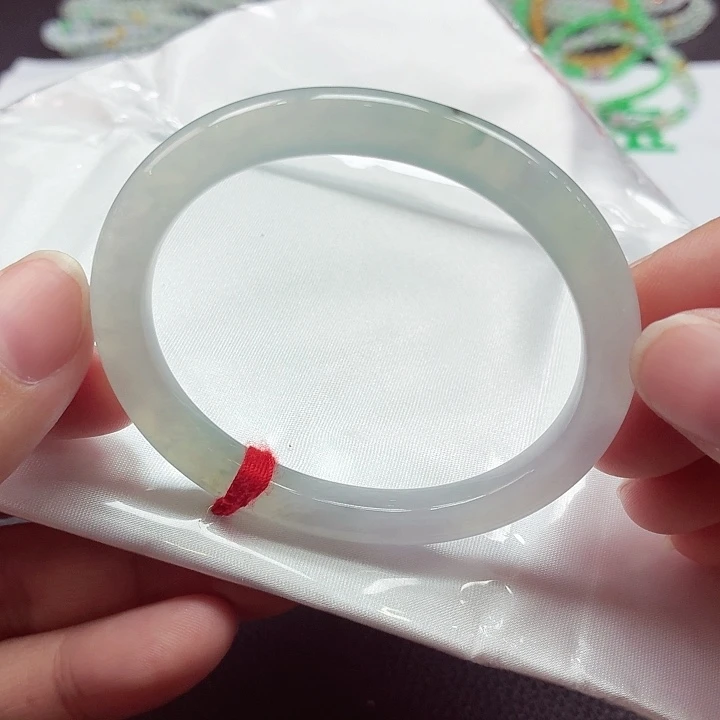 翡翠未镶嵌手镯（贵妃镯）天然缅甸A货翡翠