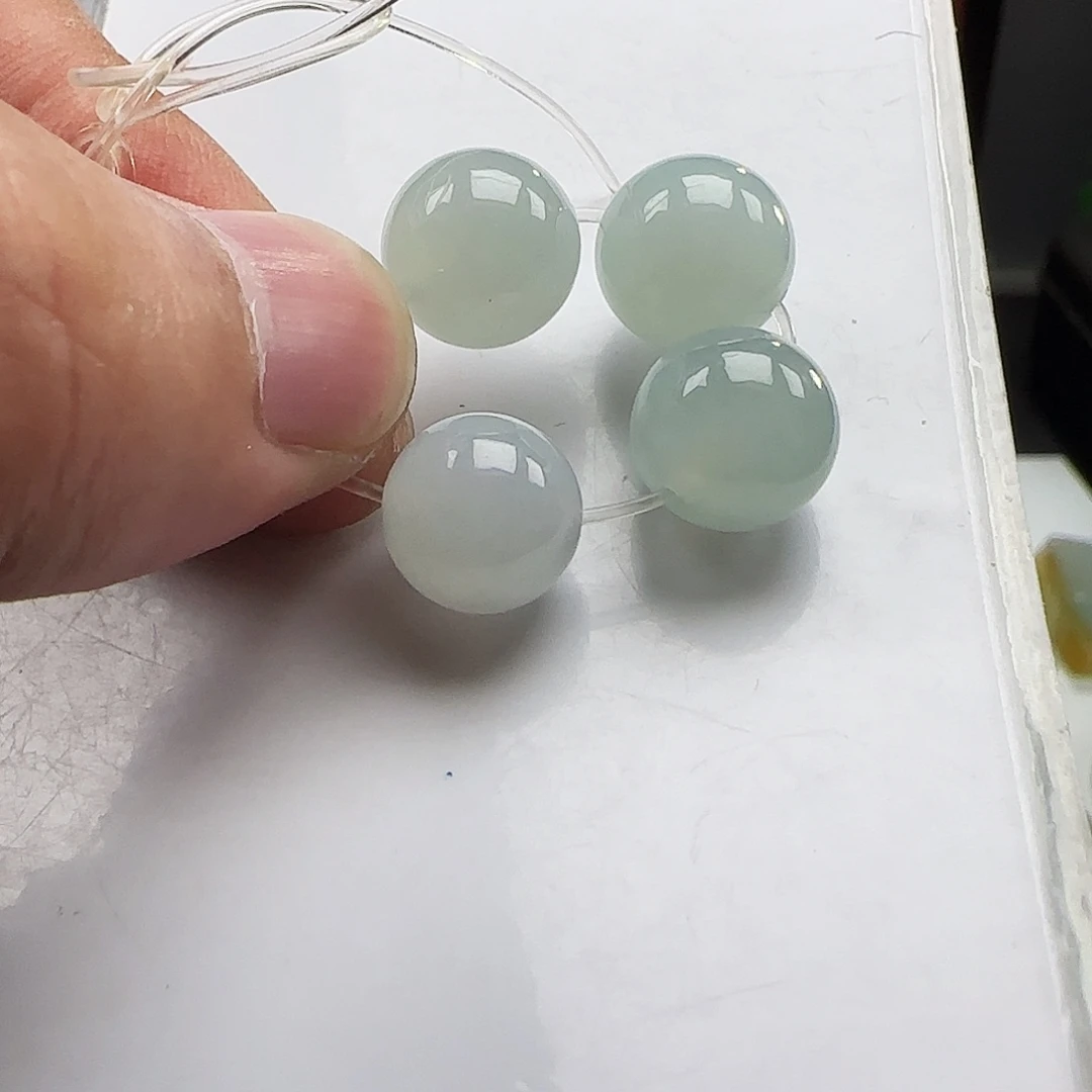 定制翡翠未镶嵌翡翠300一个