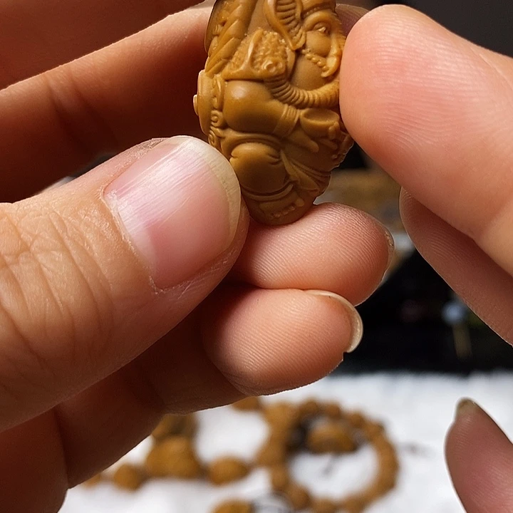 橄榄核吊坠橄榄球赛