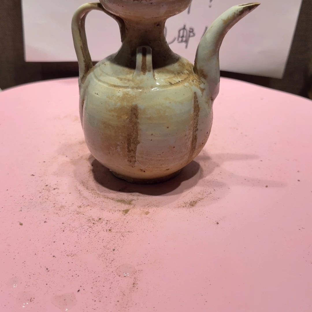 陶其他漂亮的小瓷瓶子