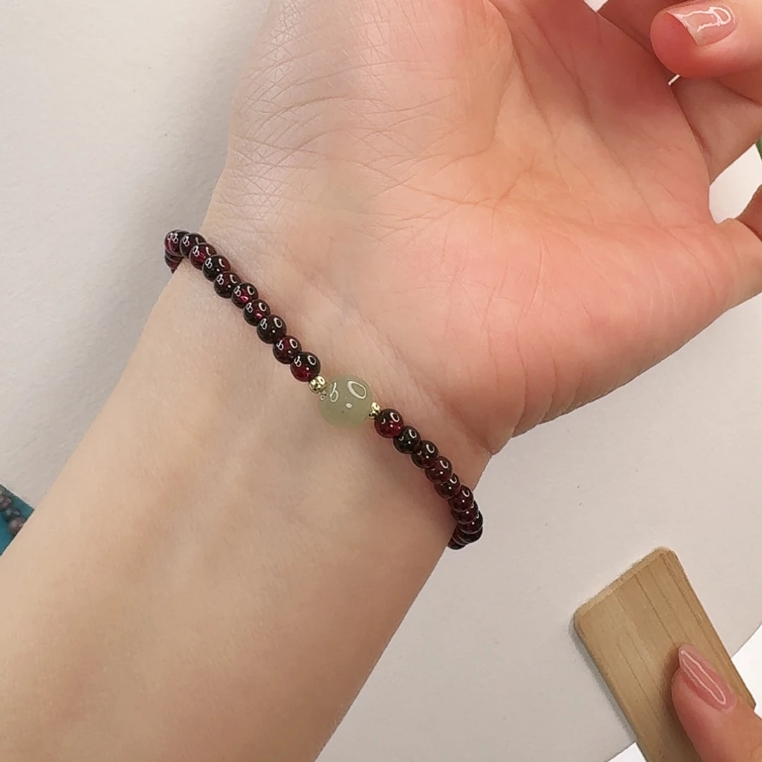 石榴石手串未镶嵌