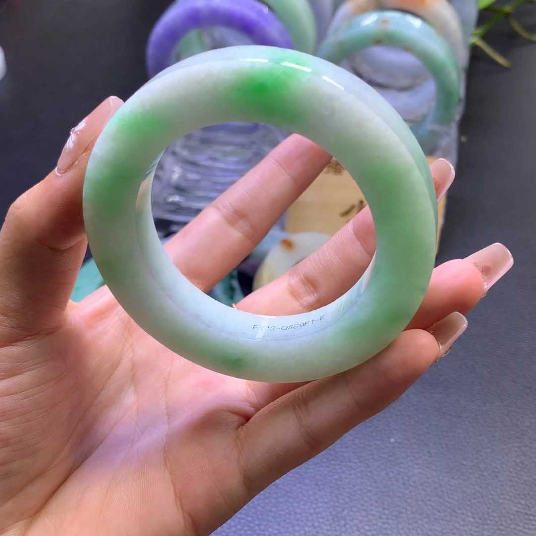 未镶嵌翡翠定制翡翠?*