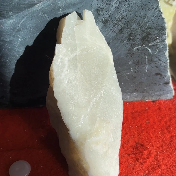 和田玉（糖玉）车挂未镶嵌