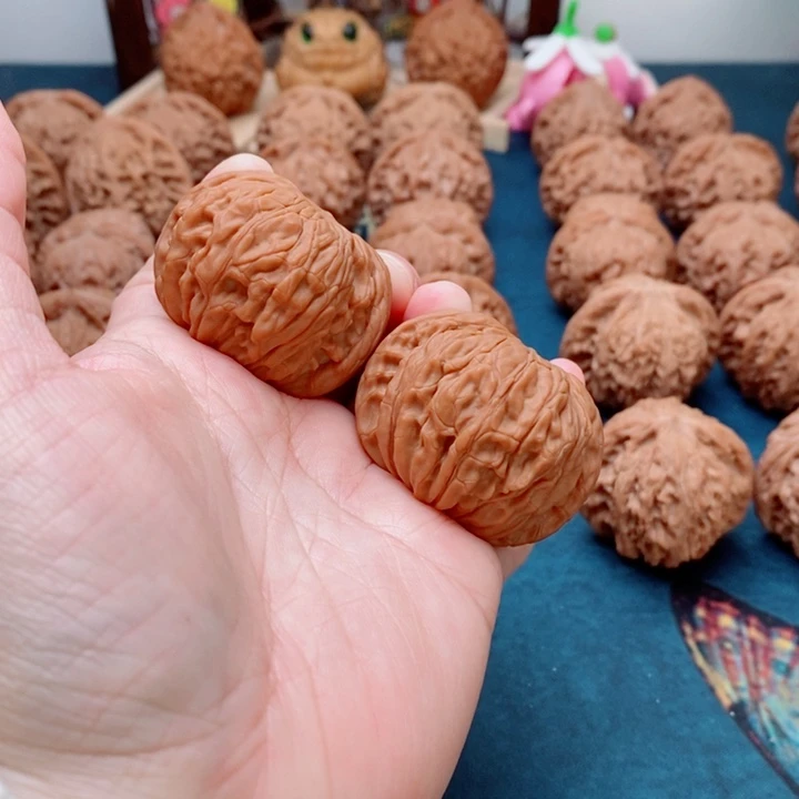 文玩核桃把件山地正磨42