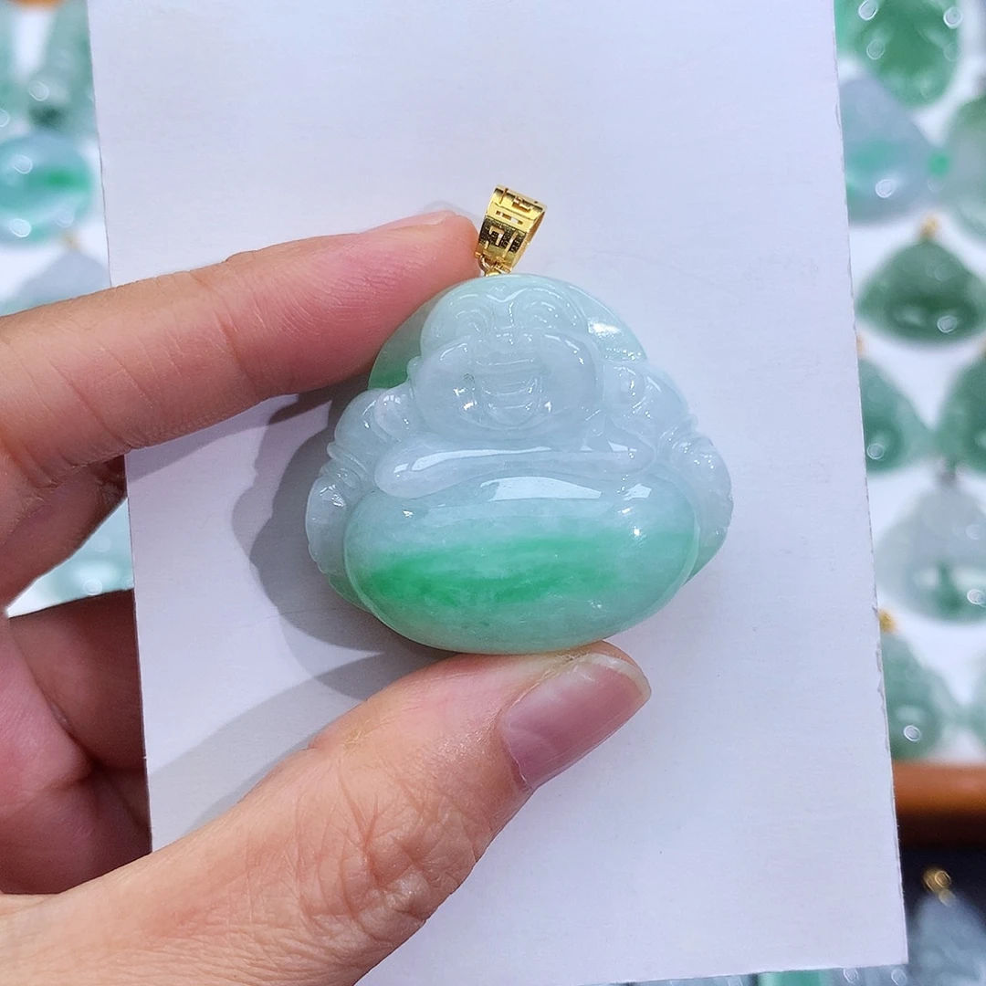翡翠18K金镶嵌颈饰翡翠吊坠