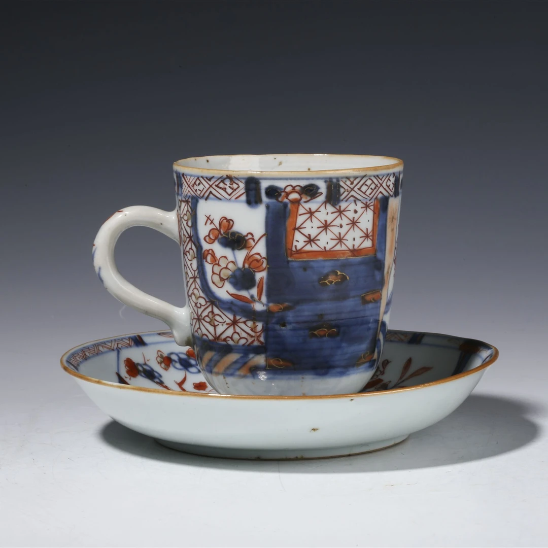 【拍卖-康熙】·青花矾红描金花卉纹杯碟一套