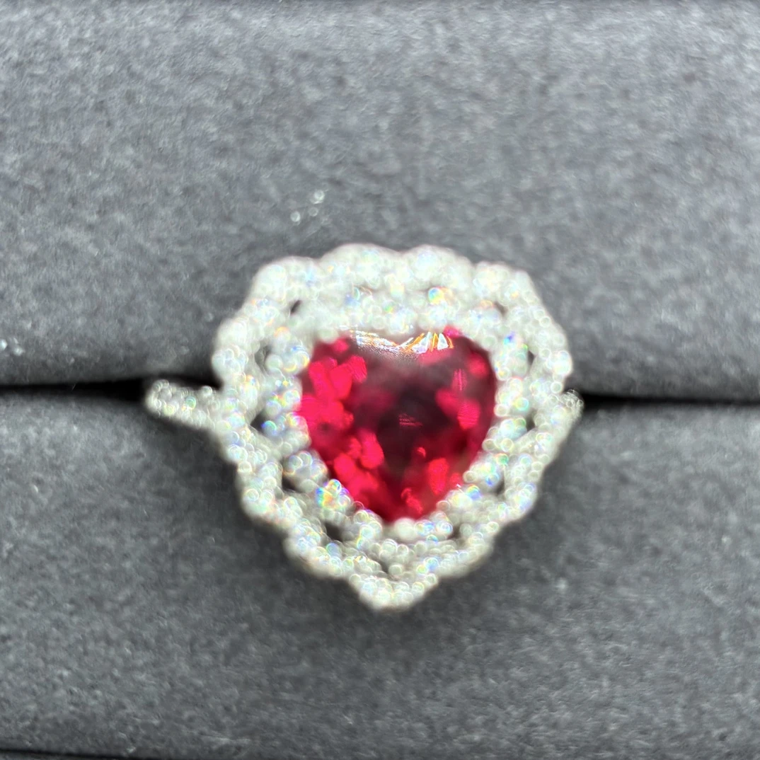 【客服咨询入口】双圈围钻戒指 红宝石