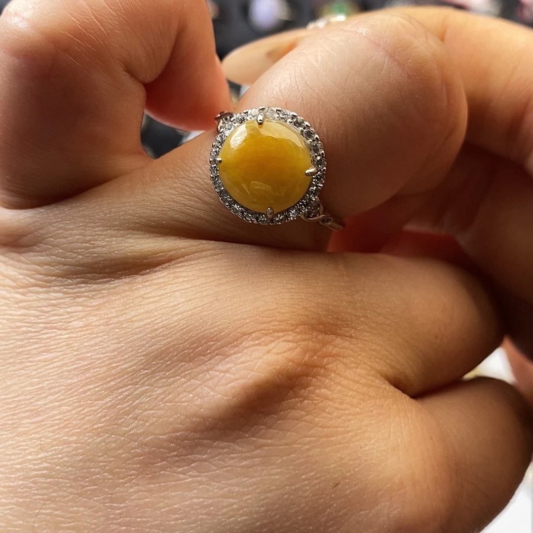 翡翠未镶嵌戒指翡翠