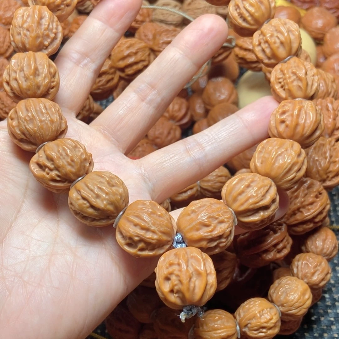 忄***动文玩核桃吊坠树王八棱手持