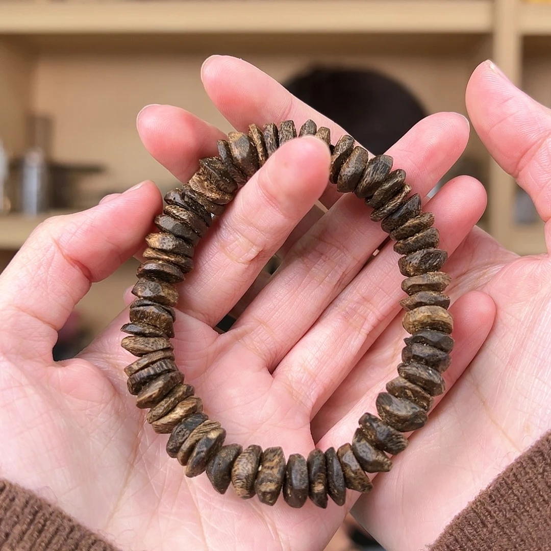 沉香手串云**.海南岛红骨凹身14g➕ 多样性发货一条