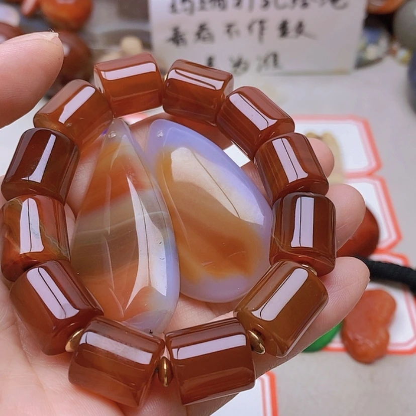 【闪购商品】未镶嵌玛瑙/玉髓珠宝半成品向****?