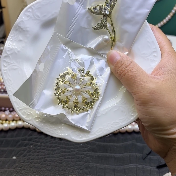 淡水珍珠耳饰合金