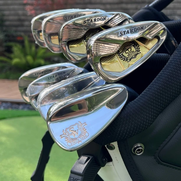 武士刀高尔夫铁杆高容错远距离铁杆组高尔夫球杆品牌