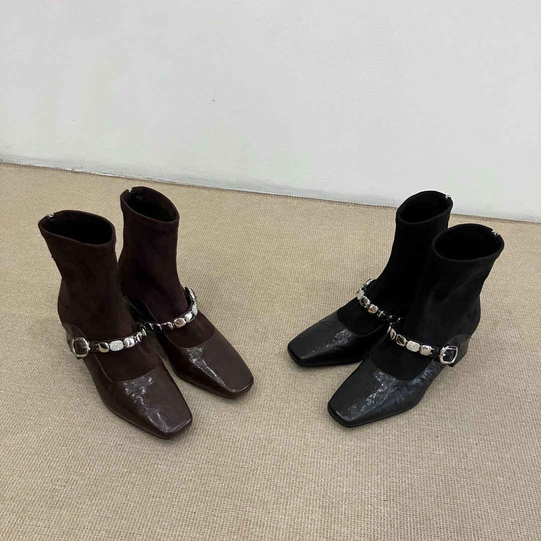 小众设计高级感漆皮拼接弹力瘦瘦靴小方头粗跟百搭气质短靴高跟