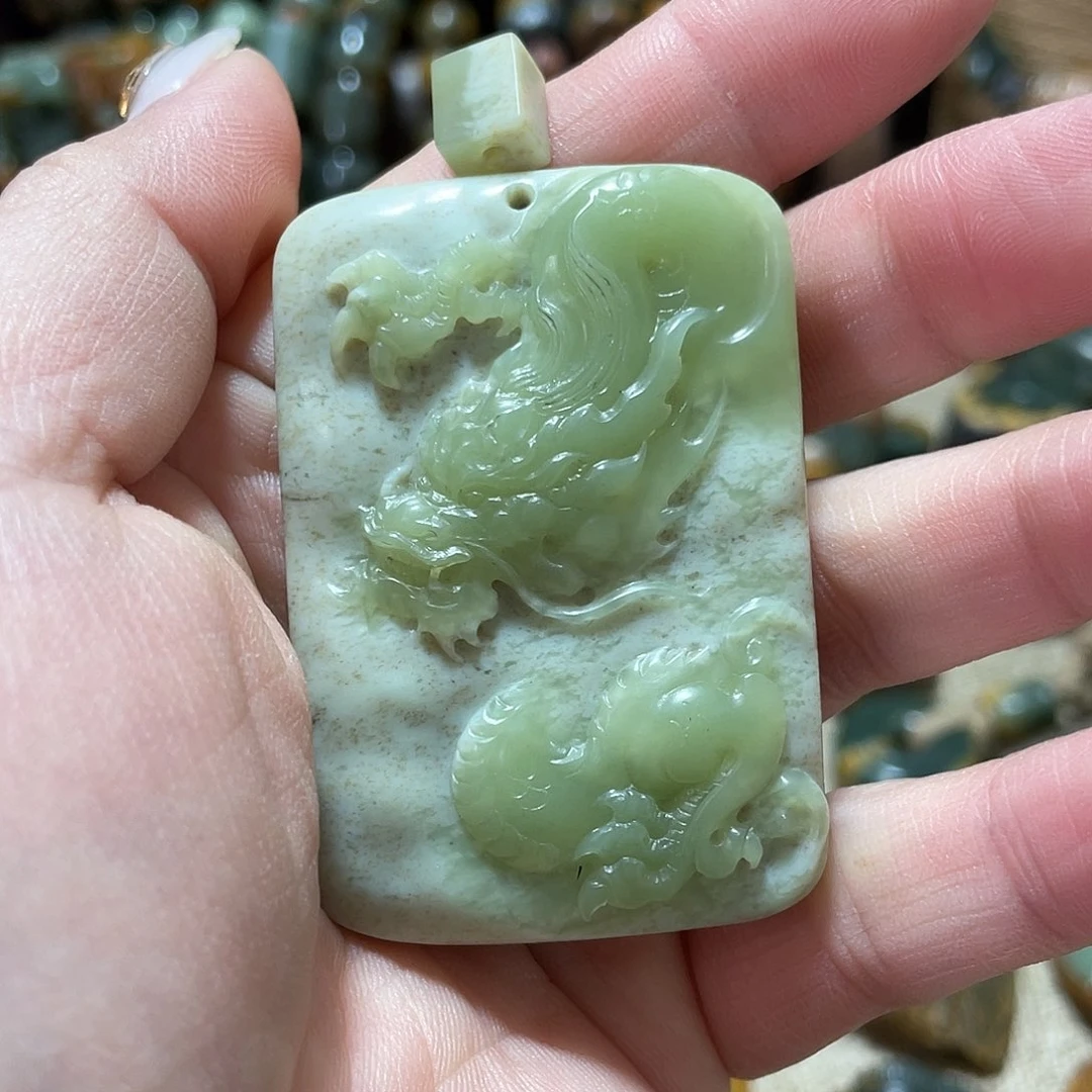 岫岩老玉（透闪石质玉）挂件未镶嵌吉*