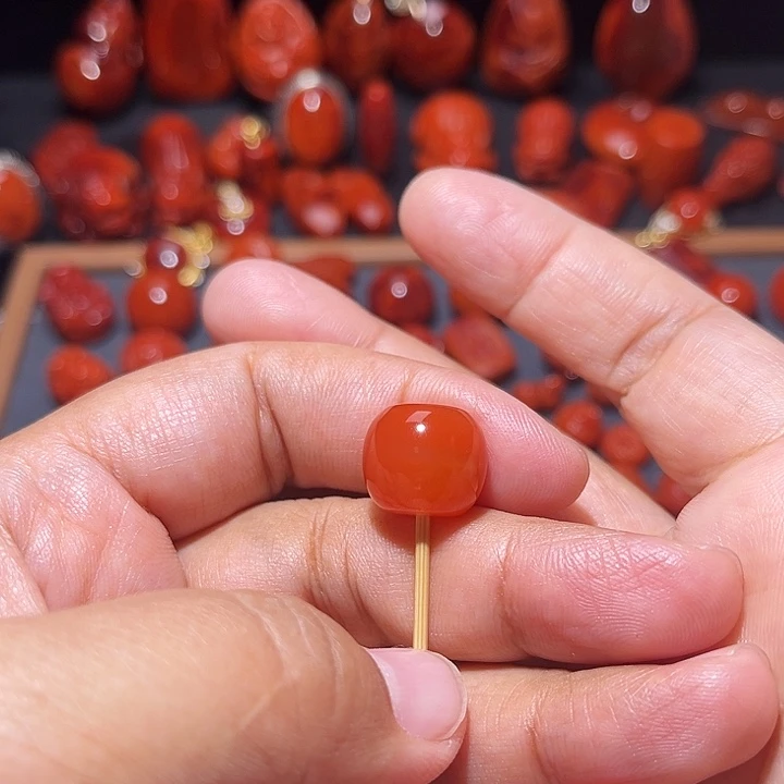 南红玛瑙未镶嵌配饰柿子红老型14mm
