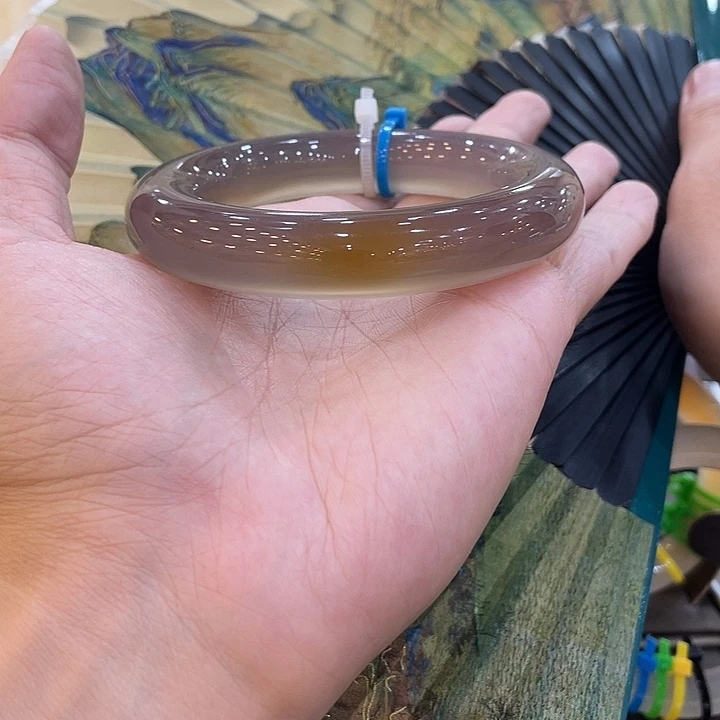 是****手镯玛瑙/玉髓未镶嵌