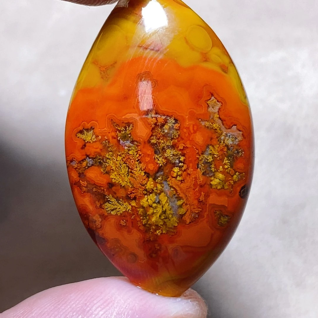 未镶嵌颈饰玛瑙/玉髓放**刀