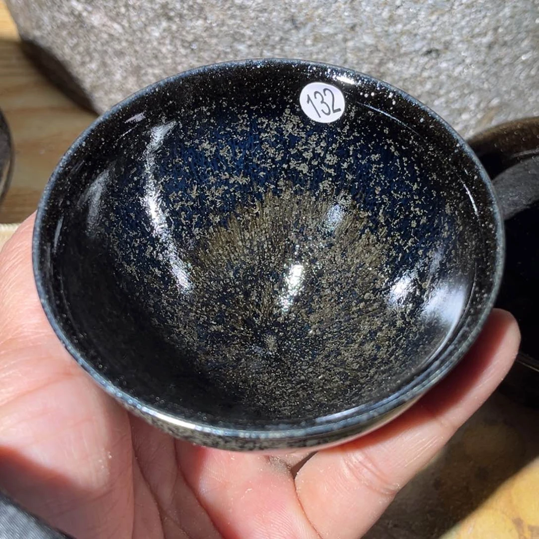 茶盏义兴龙窑坚持真柴烧